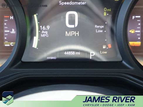 Used 2024 Jeep Wrangler Unlimited AWD/4WD image 28