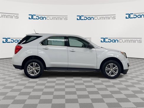 Used 2015 Chevrolet Equinox LS image 9