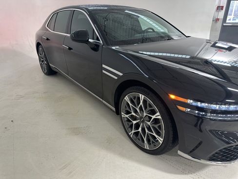 Used 2023 Genesis G90 3.5T image 7