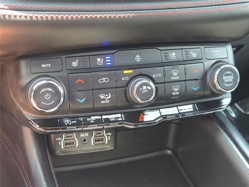 Certified 2024 Dodge Durango GT AWD/4WD image 34