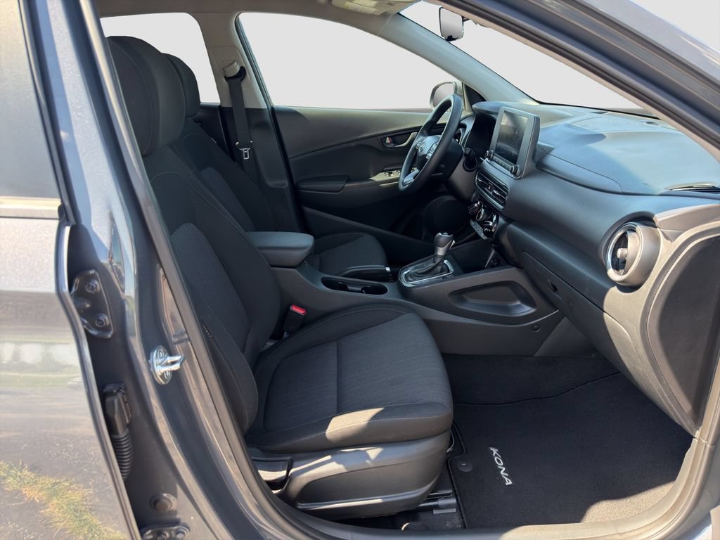 Used 2023 Hyundai Kona SEL w/ Cargo Package AWD/4WD image 18