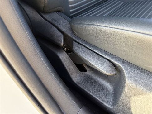 Used 2024 Toyota Camry SE image 27