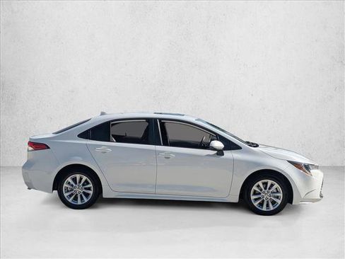 Certified 2023 Toyota Corolla LE image 4