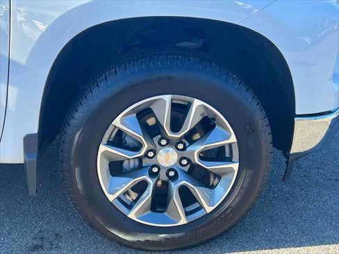 Used 2026 Chevrolet Silverado 1500 LT image 11