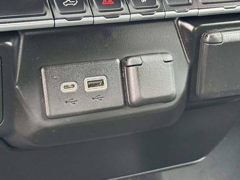 Used 2021 Chevrolet Silverado 1500 W/T w/ WT Value Package AWD/4WD image 28