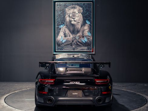 Used 2018 Porsche 911 GT2 RS RWD image 42