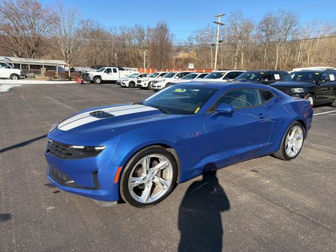 Used 2020 Chevrolet Camaro LT image 8