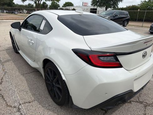 Used 2025 Toyota GR86 Premium RWD image 7