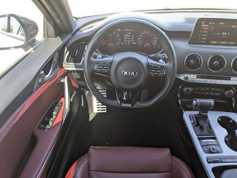 Used 2020 Kia Stinger GT1 image 20