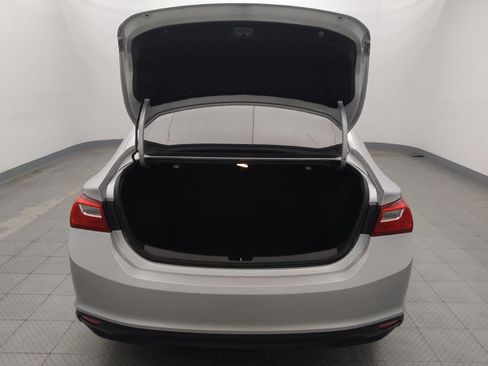Used 2022 Chevrolet Malibu LS FWD image 29