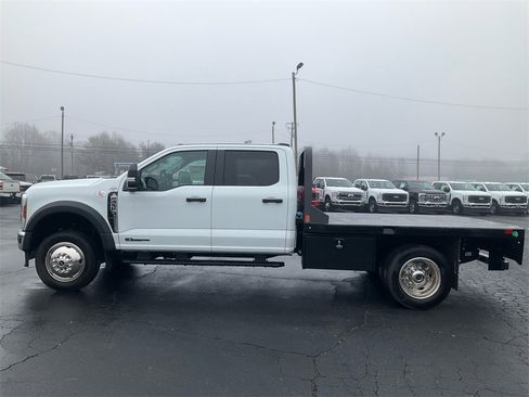 New 2025 Ford F450 XL w/ XL Chrome Package image 8