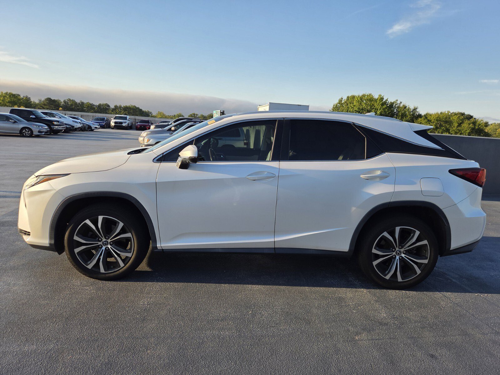Used 2019 Lexus RX 350 FWD w/ Navigation Package image 2