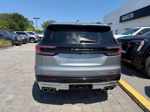 Used 2024 GMC Acadia Denali w/ Super Cruise Package FWD image 7