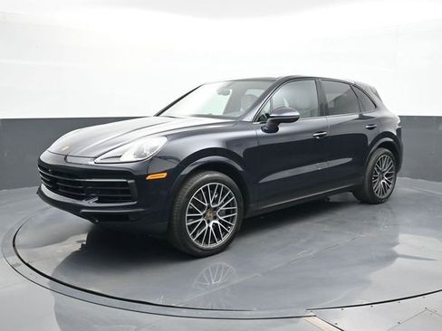 Certified 2022 Porsche Cayenne Platinum Edition AWD/4WD image 1