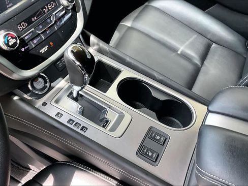 Used 2024 Nissan Murano SV w/ SV Midnight Edition Package image 17