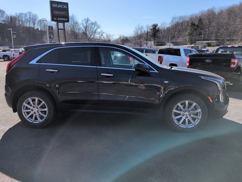 Used 2023 Cadillac XT4 Luxury w/ Cold Weather Package image 3