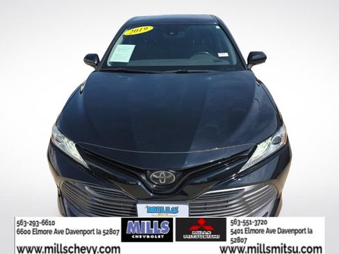Used 2019 Toyota Camry XLE w/ Carpet Mat Package FWD image 9