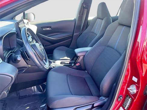 Used 2022 Toyota Corolla SE image 19