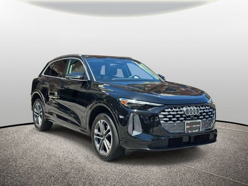 Used 2025 Audi Q5 Premium w/ Convenience Package AWD/4WD image 8
