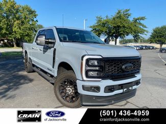 Used 2025 Ford F250 Lariat w/ Black Appearance Package AWD/4WD video 1