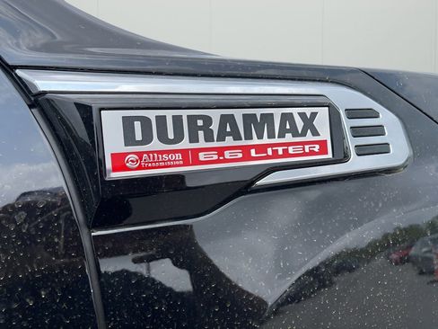 New 2025 GMC Sierra 2500 Denali w/ Denali Reserve Package image 11