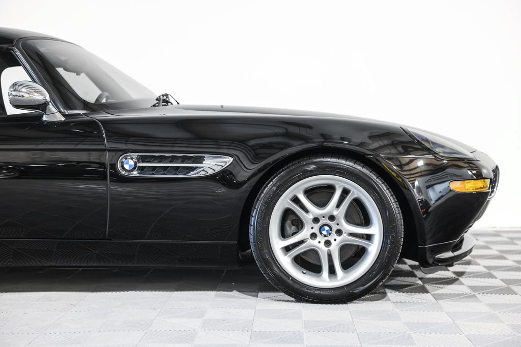 Used 2002 BMW Z8 RWD image 4