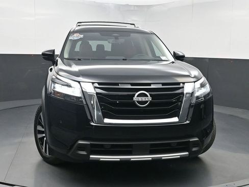 Used 2025 Nissan Pathfinder Platinum w/ Cargo Package FWD image 45