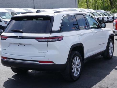 Used 2023 Jeep Grand Cherokee Limited AWD/4WD image 7