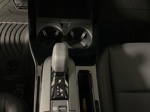 New 2025 Toyota Prius Plug-In Hybrid image 30