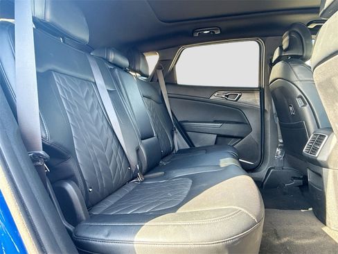 Used 2023 Kia Sportage X-Pro image 30