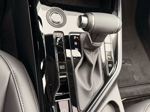 New 2025 Kia Niro EX Touring FWD image 15