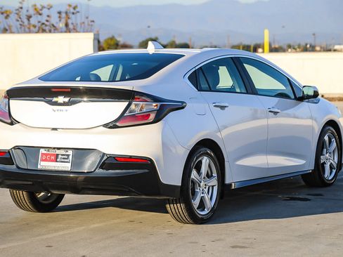 Used 2018 Chevrolet Volt LT w/ Comfort Package image 5
