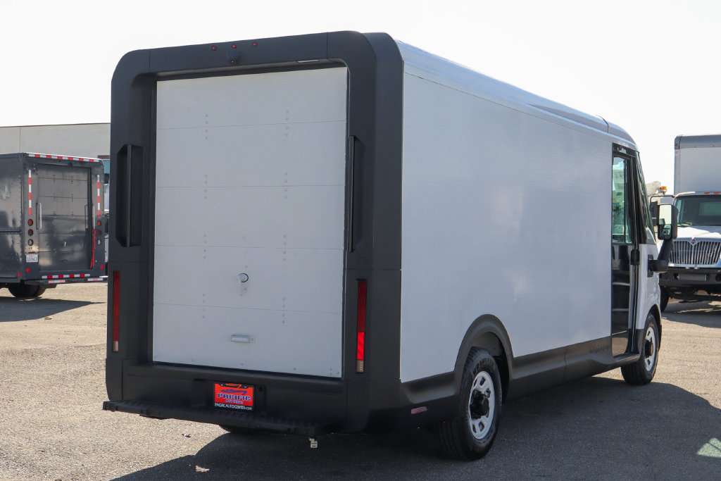 Used 2024 Chevrolet Brightdrop 600 w/ Commercial Equipment Package AWD/4WD image 9