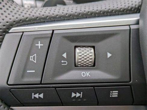 New 2025 Mitsubishi Outlander SE image 25