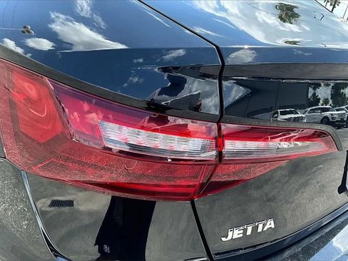 Used 2021 Volkswagen Jetta S w/ Driver Assistance Package image 26