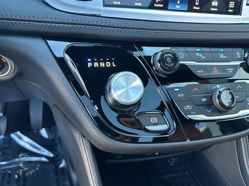 New 2026 Chrysler Pacifica Pinnacle image 27