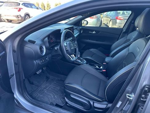 Used 2024 Kia Forte GT-Line w/ GT-Line Premium Package image 12