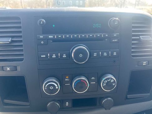 Used 2013 Chevrolet Silverado 1500 W/T w/ LS Package image 16