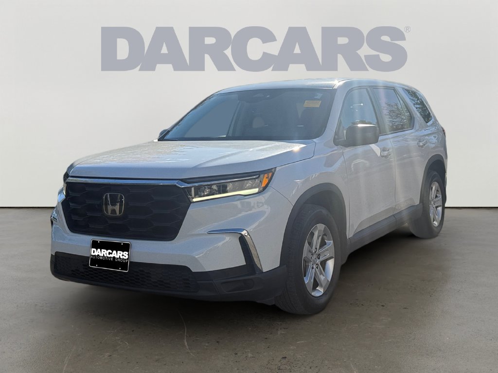 Used 2023 Honda Pilot LX image 3