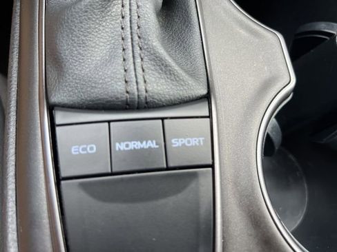 Used 2024 Toyota Camry SE image 24