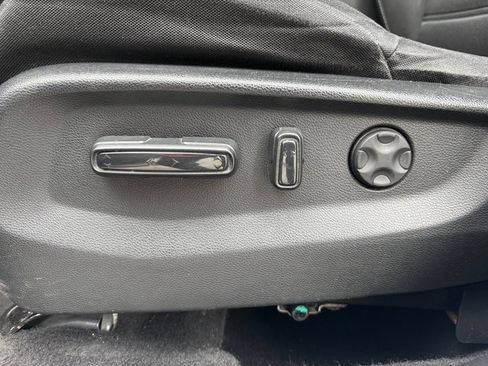 Used 2020 Honda CR-V EX image 14