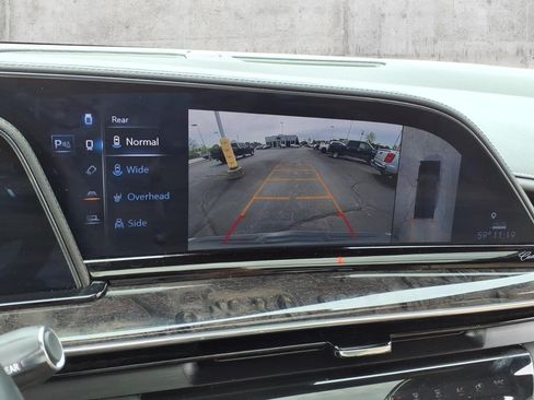 Used 2023 Cadillac Escalade Premium Luxury AWD/4WD image 18