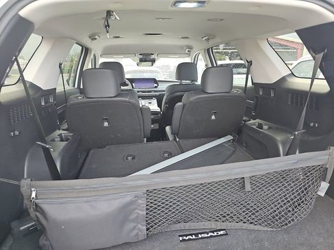 Used 2024 Hyundai Palisade SEL FWD image 25