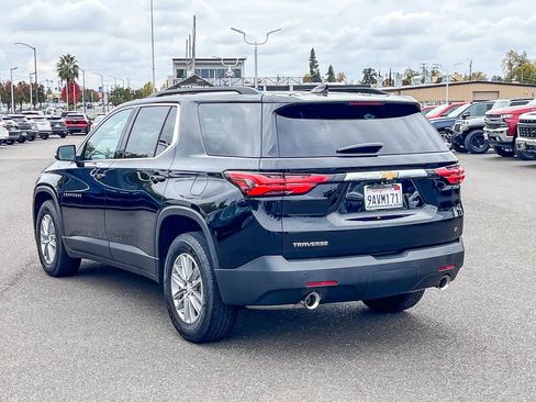 Used 2022 Chevrolet Traverse LT w/ LPO, Floor Liner Package image 2