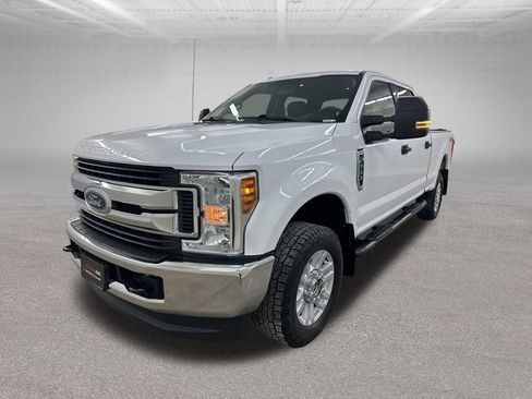 Used 2018 Ford F250 XLT image 7