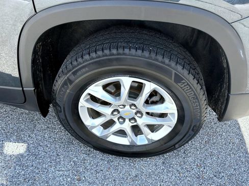 Used 2019 Chevrolet Traverse LT AWD/4WD image 24