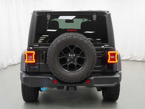 Used 2024 Jeep Wrangler Unlimited AWD/4WD image 12