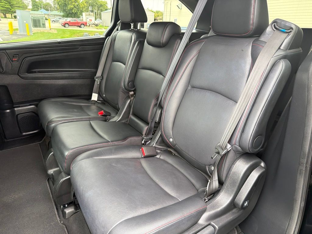 Used 2025 Honda Odyssey Sport-L image 14