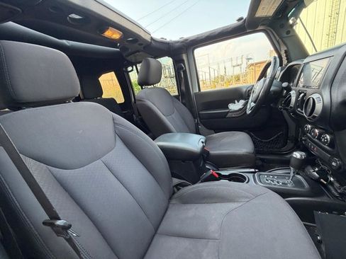 Used 2016 Jeep Wrangler Unlimited Sport w/ Quick Order Package 24S AWD/4WD image 51