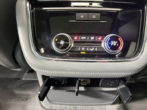 Used 2019 Lincoln Navigator Reserve image 17